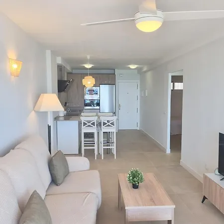 شقة Antillas Iii Front Sea View Pool فوينخيرولا